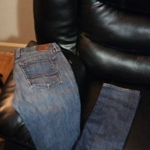 Lucky brand jeans size 28 waist